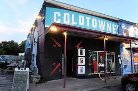 Sixth street has a personality all its own. A Guide To Austin Stand Up Venues Where To Find The Funny In Town Arts The Austin Chronicle