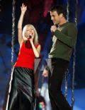 Enrique iglesias hero escape live from world music awards 2002. Jennifer Love Hewitt And Enrique Iglesias Dating Gossip News Photos