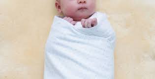 Mimpi melihat bayi bisa jadi pertanda adanya ide dan progres baru, bisa juga menandakan kalau orang yang memimpikannya sedang membutuhkan perhatian dan kasih sayang. Keguguran Umur Satu Bulan Dalam Islam Dan Mimpi Didatangi Sang Anak Bimbinganislam Com