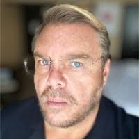 400+ perfiles de «Grovas»