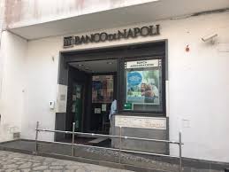Domenico de marco, esperto di storia economica ed accademico dei lincei, e da. Cala Il Sipario Su Un Pezzo Di Storia Di Anacapri Chiude La Filiale Del Banco Di Napoli Intesa Sanpaolo Capri News
