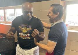 Zapata did not answer the bell for the fifth round of . Scndrm0opbvbwm