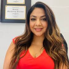 Pearl Marquez (@pearlnecklace_x)