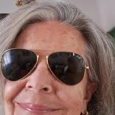 Sh0cking Confrontation: Justin Bieber Challenges Elon Musk, Unexpectedly  Announces Selling All Assets and Leaving the US