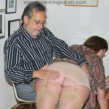 Spanking Sarah Sample Pic 3626 - Porn Reviews