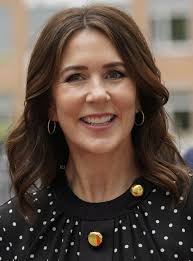 Mary Norway's Instagram, Twitter & Facebook