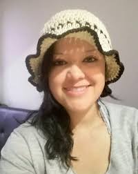 Quiero compartirles esto,,,de aquí saque la muestra y me quedo bonito Hola  hermosas buen día grasias por permitirme compartir mis pequeños detalles me  encanta tejer