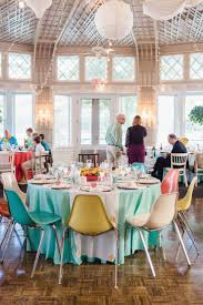 Retro Style Lovers Will Go Wild For This Mid Century Modern Wedding Mid Century Modern Wedding Wedding Modern Modern Interior Decor