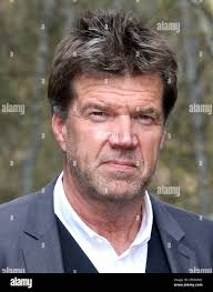 Murder victim hi-res stock photography and images