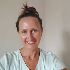 Every year, actor Gary Sinise takes over 1,000 children of fallen soldiers  to Disneyland for free 🥺