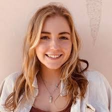 Ashley Deaver's Instagram, Twitter & Facebook