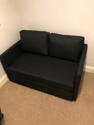 Our sofas stand out when it comes to high quality of design and a range of different models, which in turn can transform each space and give it its unique character. Kompaktes Sofa Mit Schlaffunktion Tulip