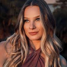 Roxy Shaw's Instagram, Twitter & Facebook