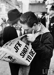 Ralph Morse New Yorkers Reading Of Assassination Of John F Kennedy November 1963 Jfk Jackie Kennedy Kennedy