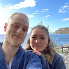 Today I decided to build a deck out of secret lair cards only (apart from  basic lands