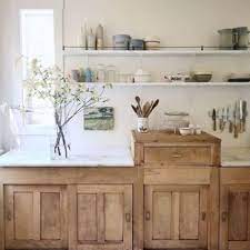 The clean but distinctive look of shaker cabinets make them a popular style choice. 75 Beautiful Small Kitchen With Light Wood Cabinets Pictures Ideas July 2021 Houzz