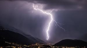 Im restlichen alpenraum ist die gefahr. Unwetter Mit Starkregen Im Tessin Fm1today