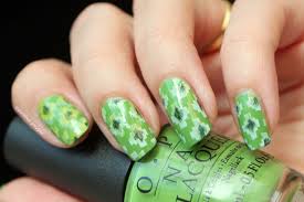 Whichever green nail polish colors you choose, it'll look bright on the nails. 18 Cool Green Nail Art Ideas In Different Shades