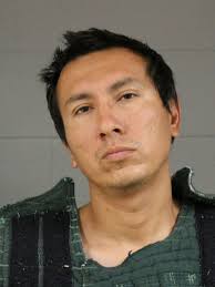 Sioux Falls man arrested after wandering inside middle school