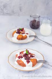 Papanasi Rumanische Doughnuts Kochen Mit Diana Platzchen Rezept Einfach Rumanische Rezepte Rumanische Rezepte Kuchen