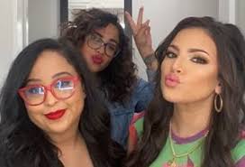 She couldn't afford beauty school. Now, this N.J. Latina is a jet-setting  celebrity makeup artist.