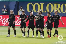 Anak asuh diego simeone menutup musim dengan poin 86 atau unggul dua angka di atas real madrid yang juga mengalahkan villareal. Jadi Juara Liga Spanyol 2020 2021 Barcelona Wajib Pecahkan Satu Kutukan Bolasport Com