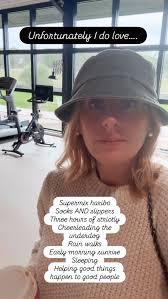 Any dealbreakers there? 🤓, I’m guessing it’s the socks and slippers?