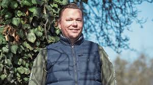 Genau da gehen die schwierigkeiten los. Ein Ex Zeuge Jehovas Erzahlt Die Zeit Kommt Mir Heute Vor Wie Ein Schlechter Traum St Galler Tagblatt