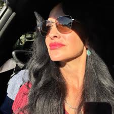 Sister, nieces, nephew Dootie Miller Shamene Simmons Corey L Jackson cousin  nephew Mikey Martinez