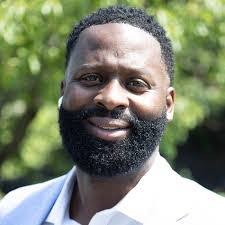 Sammy Piccolo's Instagram, Twitter & Facebook