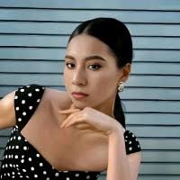 700+ perfiles de «Leonides»