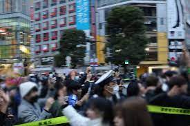 W杯 渋谷の狂騒】スポーツバーではナンパ目的の大学生に「お前ら帰れや！」と怒号、試合後にはゴミ散乱｜NEWSポストセブン