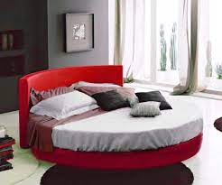 Scegliere letto rotondo può risultare complicato se non si hanno le giuste informazioni nel settore vista l'ampia scelta di letto rotondo che il mercato odierno offre, andremo a focalizzarci sopratutto. Ring Lux Letto Rotondo Matrimoniale Con Testiera