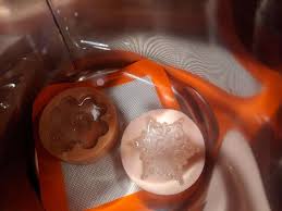Between The Bolter And Me: Ways To Improve Resin Casting: Pressure And Vacuum  Chambers