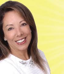 Stefanie Sears's Instagram, Twitter & Facebook