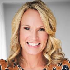 Tina Fender's Instagram, Twitter & Facebook