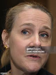 88 Pamela Cox Fotos und hochauflösende Bilder