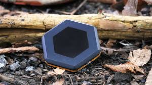 Send Text Messages Voice Recordings Images And Gps Locations On Your Phone Without Cellular Coverage Satel Tech Christmas Gifts Mesh Networking New Gadgets