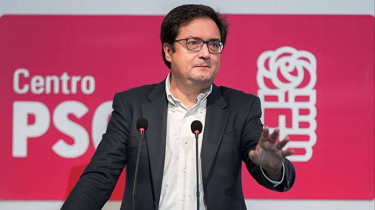 Óscar López acusa a la derecha de "tratar de enfangar la vida pública"