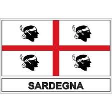 Il s'agirait donc d'un drapeau représentant les têtes des vaincus décapitées après la victoire. Autocollant Sardaigne Cdiscount