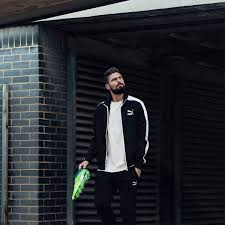 This is the national team page of fc chelsea player olivier giroud. Olivier Giroud On Twitter Unleash Frenzy Pumaone Newlevels
