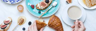 These italian carnival pastry fritters are made from dough that is cut into thin, rectangular sheets sfogliatella is one of the most famous italian pastries, with many regions offering their spin on the. What Do People Eat For Breakfast In Italy Learning Italy