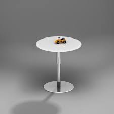 Wohnzimmer im modernen look bekommen dadurch einen eleganten charakter. Hohenverstellbaren Glascouchtisch Von Dreieck Design Kaufen Slide
