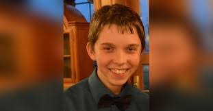 Shawn Tomlin's Instagram, Twitter & Facebook