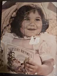 Can someone restore old child photo?