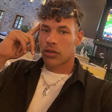 Stream BoyBellers music