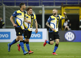 Inter milan vs ac milan prediction comes ahead of their coppa italia clash on tuesday, 26th january 2021, at the san siro. Champions Inter See Off Roma To Stretch Unbeaten Run Reuters