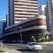 Você pode não ter idade para saber quem foi tancredo neves, mas nunca é tarde para aprender com o exemplo de um político que há 30 anos. Edificio Empresarial Tancredo Neves Building In Sindicato Dos Trabalhadores Das Industrias De Extracao De Pe