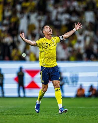 A 32 PARA LOS 1,000! ⚽️🔥 Cristiano Ronaldo 🐐 volvió a celebrar en Arabia  Saudita y alcanzó las 968 dianas en su carrera. El 'Bicho' anotó el primero  de los dos goles
