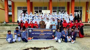 Maybe you would like to learn more about one of these? Smp Negeri 6 Padang Panjang Gelar Latihan Dasar Kepemimpinan Lintas Media